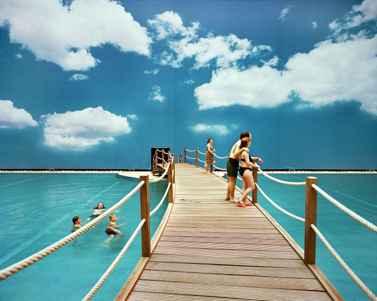 Reiner Riedler: aus der Serie "Fake Holidays" Horizont #1, Tropical Islands, Deutschland, 2007., Colorprint, Leihgabe des Künstlers.