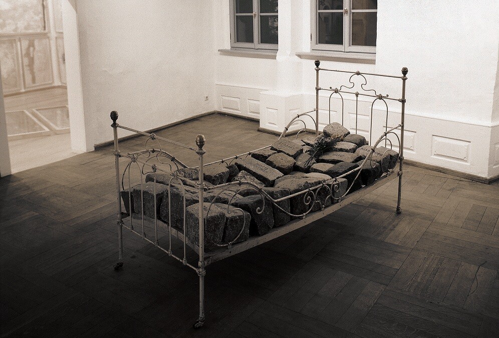 Tom Fecht: Kaltes Bett, 1994