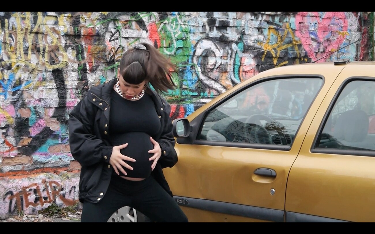 Elizabeth Wurst: Super pregnant gangsta bitch, 2015.