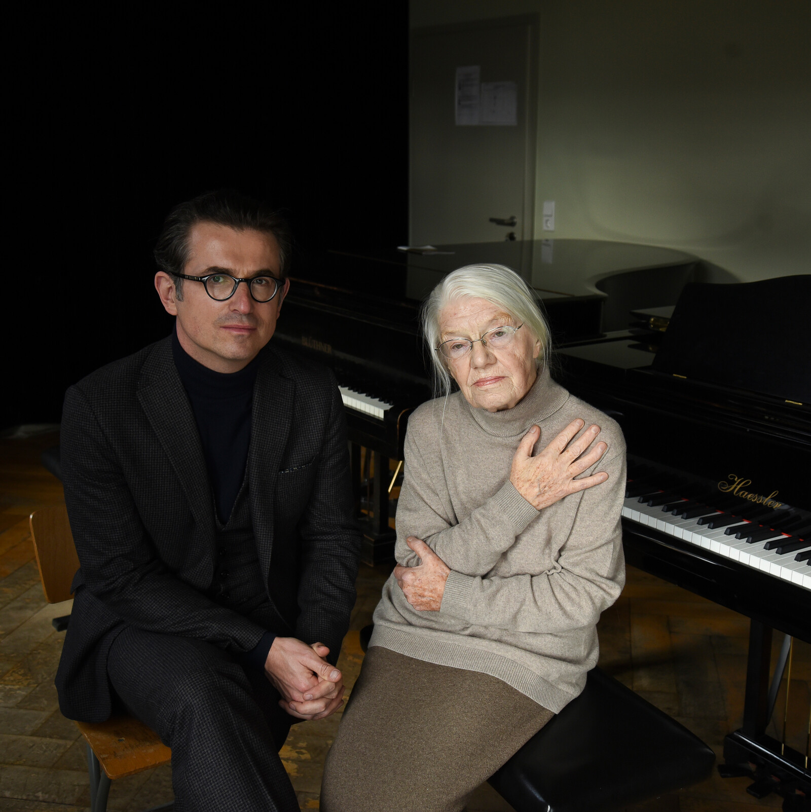 Die 90 jährige Klavierprofessorin Sigrid Lehmstedt und	ihr ehemaliger Schüler, Foto: Ulrike Mönnig.