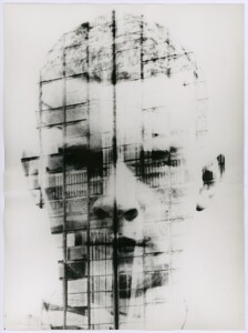 Ein Selbstporträt gemischt mit der Fassade des Bauhaus Dessau, © VG Bild-Kunst, Bonn; www.smow.de